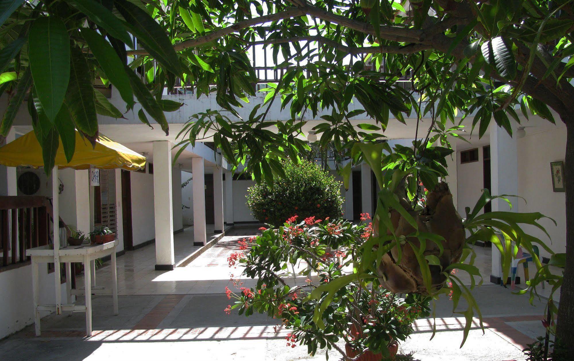 Hotel Los Veleros Santa Marta Dış mekan fotoğraf